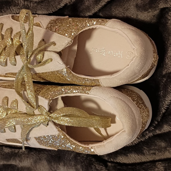 Gold Sparkle Shoes - Picture 5 of 6